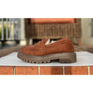American Eagle Outfitters Brown Suede Lug Sole Loafers